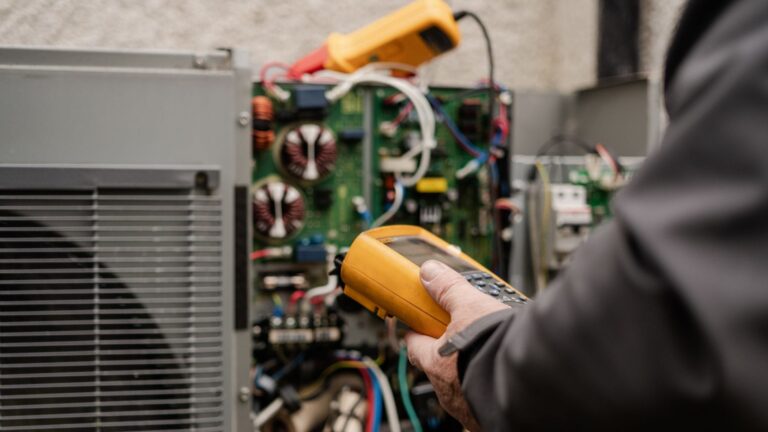 heat pump service and repair lower.jpg